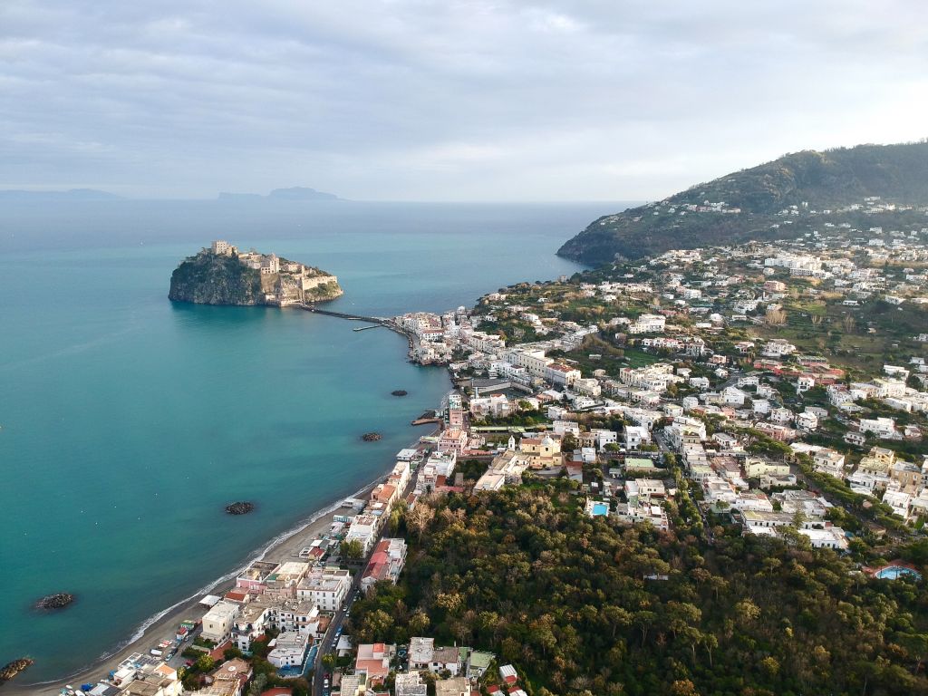 Scorcio invernale dell'isola di Ischia in Campania a febbraio
