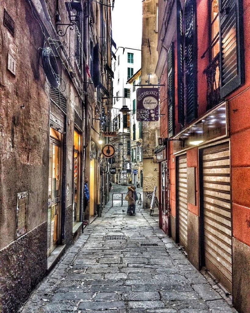 Genova i vicoletti del centro storico