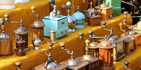 Mercatino dell'antiquariato di Alexander Nevsky