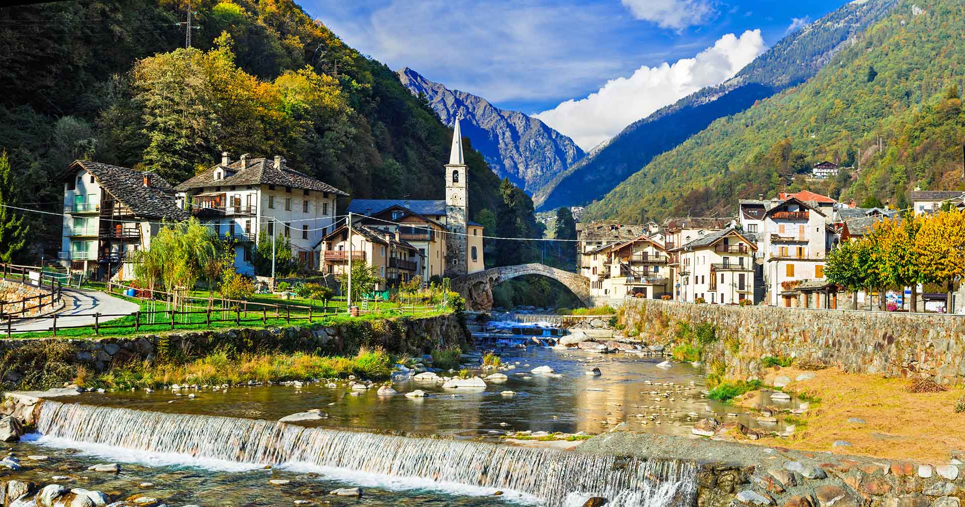 L'Arco di Augusto di epoca romana nel centro storico di Aosta