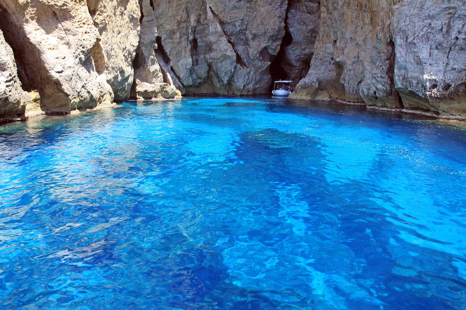 Visita alle grotte di Marettimo