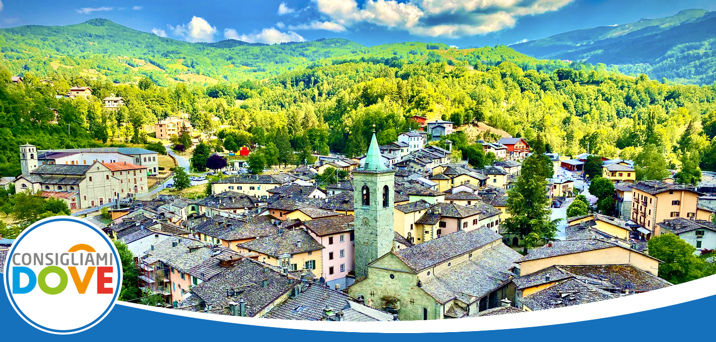 Vicoli e case in pietra del borgo di Fiumalbo nell'Appennino modenese