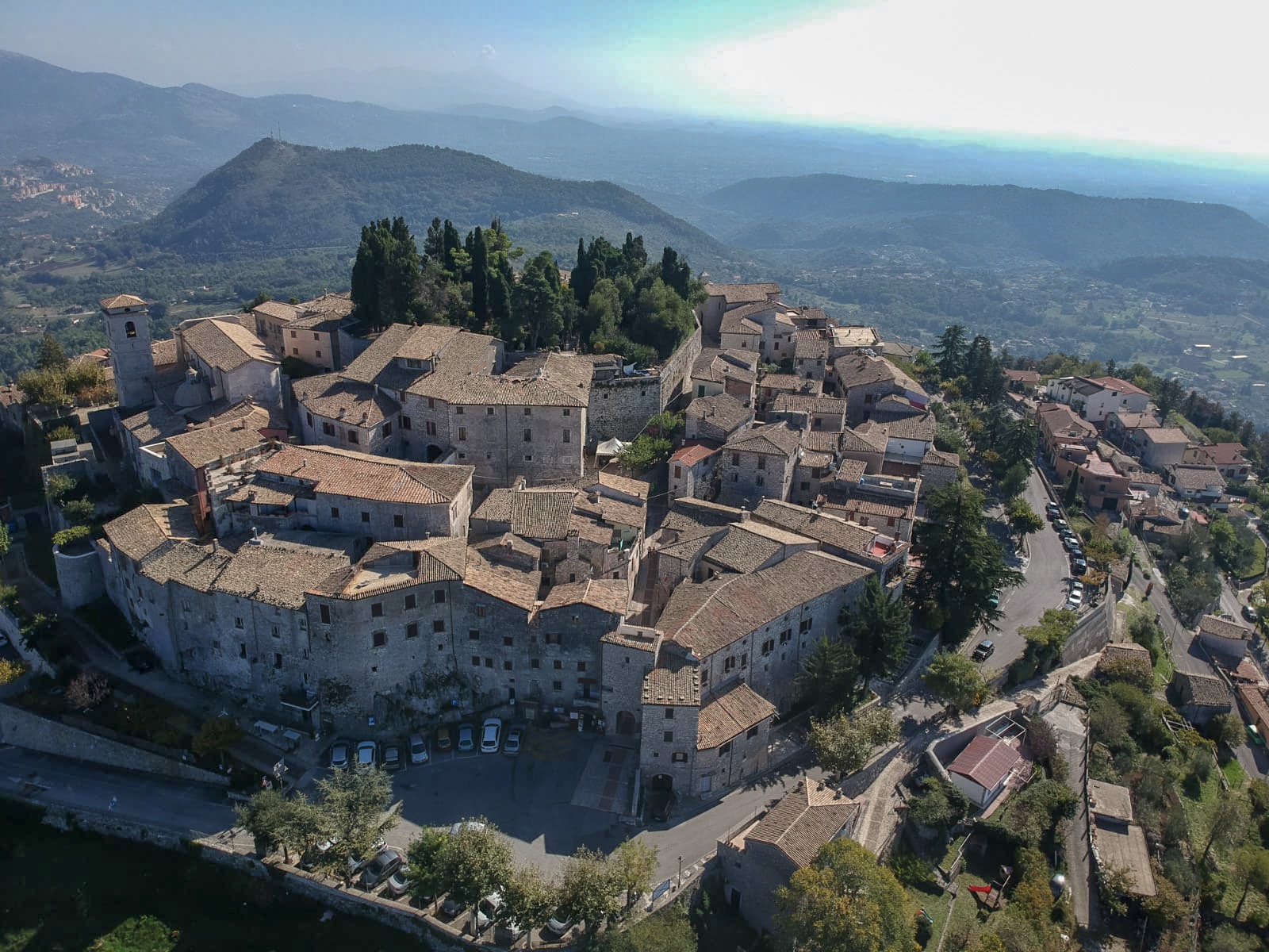 Il borgo medievale di Fumone arroccato su una collina del Lazio